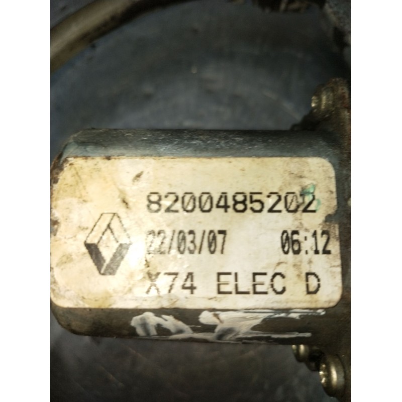 Recambio de elevalunas trasero derecho para renault laguna ii (bg0/1_) 1.9 dci (bg1a, bg1v) referencia OEM IAM 8200485202 5P 200