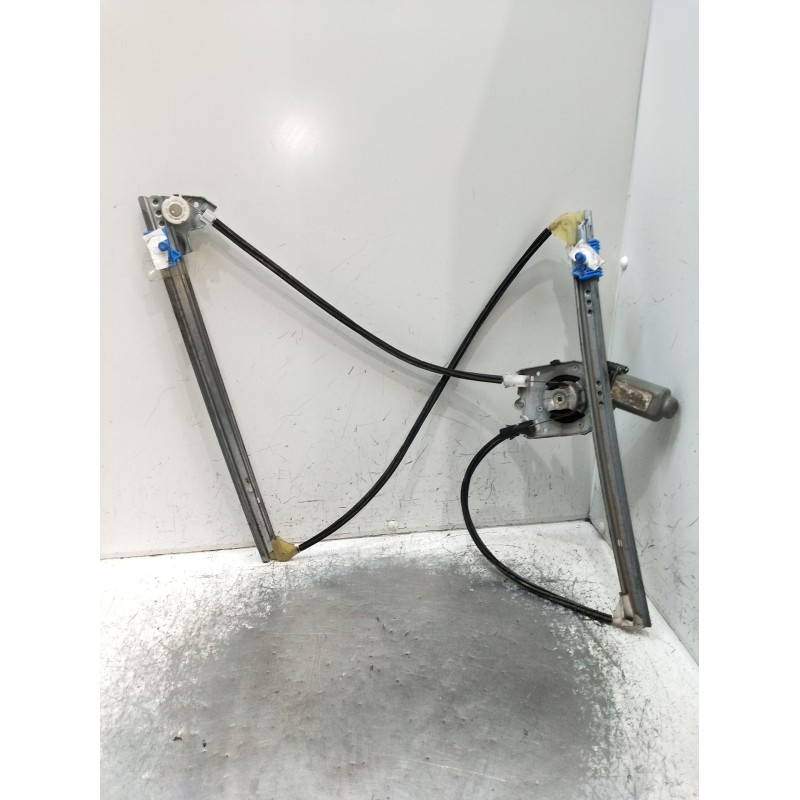 Recambio de elevalunas delantero derecho para renault laguna ii (bg0/1_) 1.9 dci (bg1a, bg1v) referencia OEM IAM   2005 5P