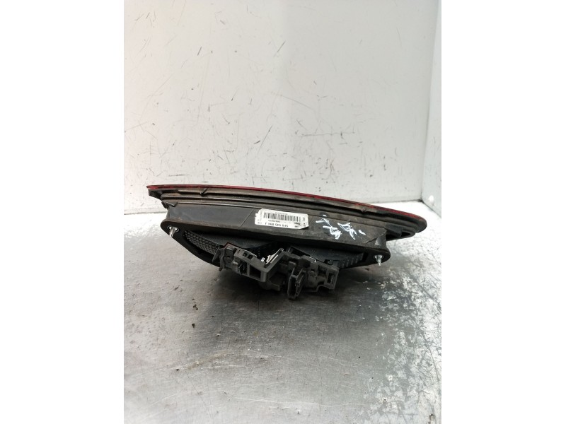 Recambio de piloto trasero derecho interior para seat leon st (5f8) 1.2 tsi referencia OEM IAM 5F0945094J 90042873 2012