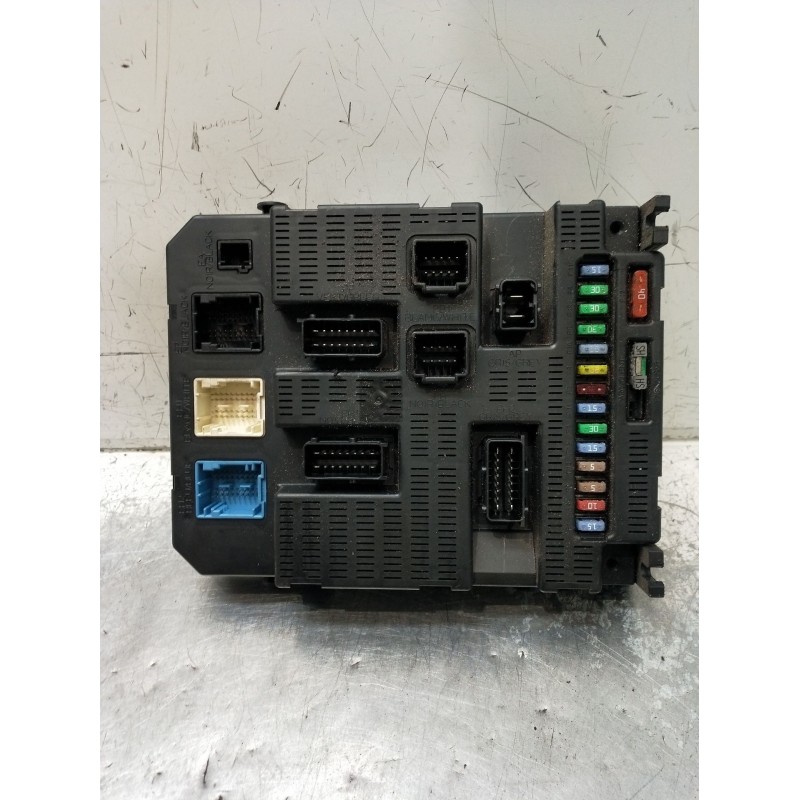 Recambio de caja reles / fusibles para citroën c4 i (lc_) 1.6 hdi referencia OEM IAM 9659285580 BSI2004P0800 2004