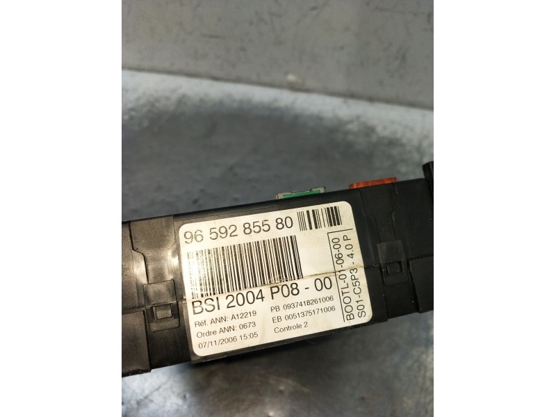 Recambio de caja reles / fusibles para citroën c4 i (lc_) 1.6 hdi referencia OEM IAM 9659285580 BSI2004P0800 2004