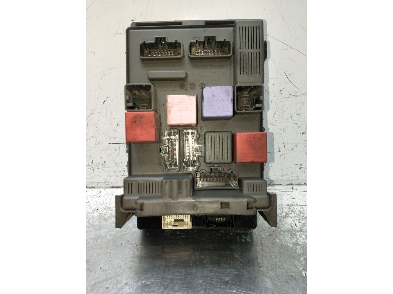 Recambio de caja reles / fusibles para renault laguna ii (bg0/1_) 1.9 dci (bg1a, bg1v) referencia OEM IAM 8200607580 8200496219 