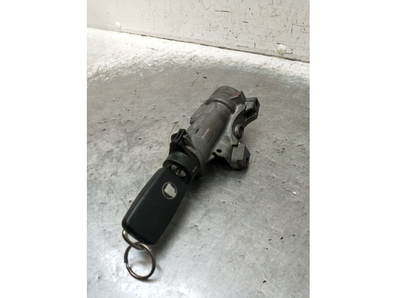 Recambio de conmutador de arranque para seat toledo (1m2) referencia OEM IAM 4B0905851C  1999