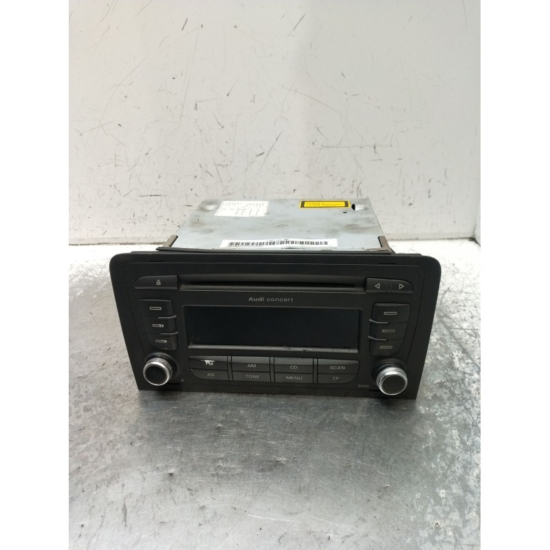 Recambio de sistema audio / radio cd para audi a3 (8p1) 1.9 tdi referencia OEM IAM 8P0035186G 7647253380 2004