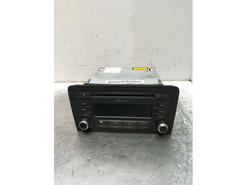 Recambio de sistema audio / radio cd para audi a3 (8p1) 1.9 tdi referencia OEM IAM 8P0035186G 7647253380 2004