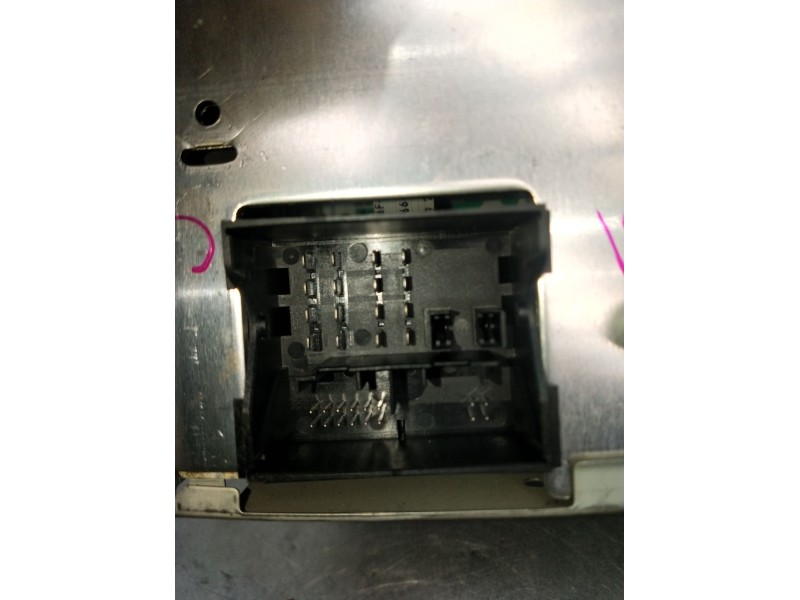 Recambio de sistema audio / radio cd para ford focus ii (da_, hcp, dp) 1.8 tdci referencia OEM IAM 6S6118C815AG V332651 2005