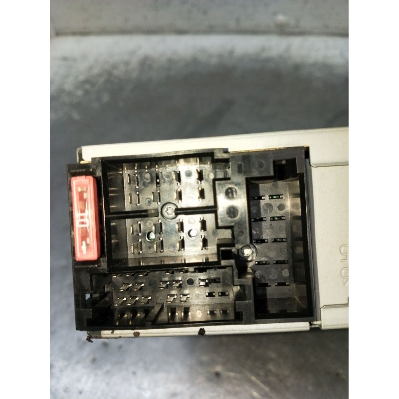 Recambio de sistema audio / radio cd para alfa romeo 147 (937_) 1.9 jtdm 8v (937.axd1a, 937.axu1a, 937.bxu1a) referencia OEM IAM