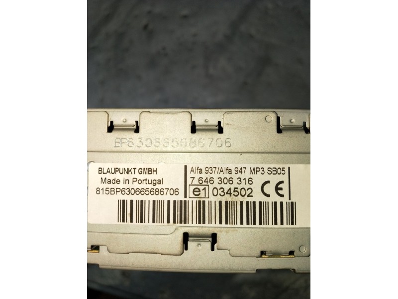 Recambio de sistema audio / radio cd para alfa romeo 147 (937_) 1.9 jtdm 8v (937.axd1a, 937.axu1a, 937.bxu1a) referencia OEM IAM
