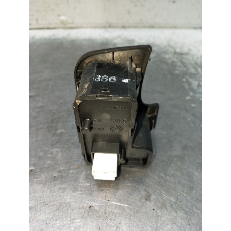 Recambio de mando elevalunas delantero derecho para alfa romeo 147 (937_) 1.9 jtdm 8v (937.axd1a, 937.axu1a, 937.bxu1a) referenc