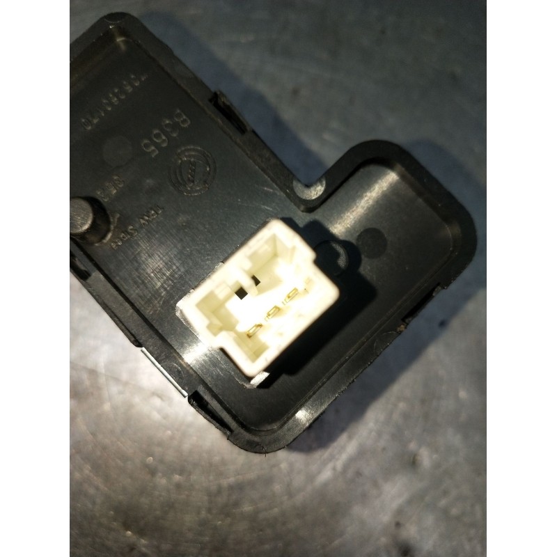 Recambio de mando elevalunas delantero derecho para alfa romeo 147 (937_) 1.9 jtdm 8v (937.axd1a, 937.axu1a, 937.bxu1a) referenc