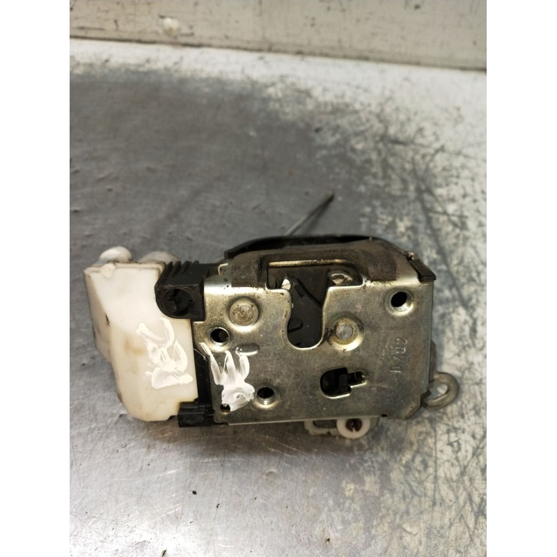 Recambio de motor cierre centralizado delantero derecho para alfa romeo 147 (937_) 1.9 jtdm 8v (937.axd1a, 937.axu1a, 937.bxu1a)