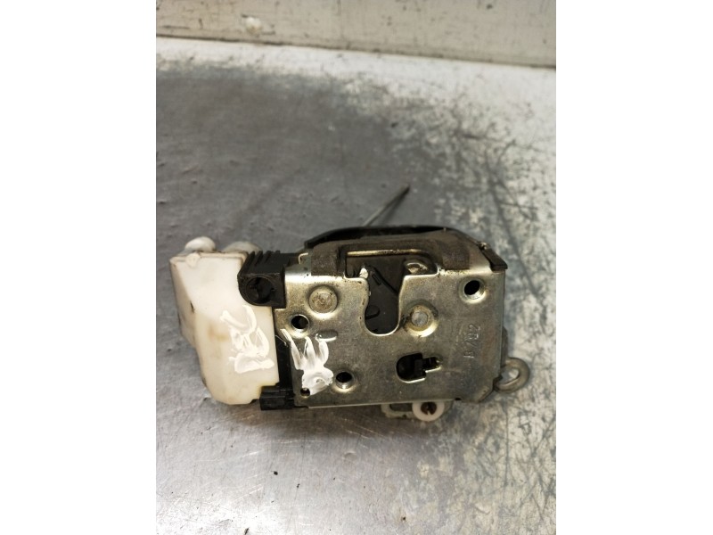 Recambio de motor cierre centralizado delantero derecho para alfa romeo 147 (937_) 1.9 jtdm 8v (937.axd1a, 937.axu1a, 937.bxu1a)