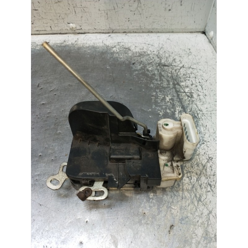 Recambio de motor cierre centralizado delantero derecho para alfa romeo 147 (937_) 1.9 jtdm 8v (937.axd1a, 937.axu1a, 937.bxu1a)