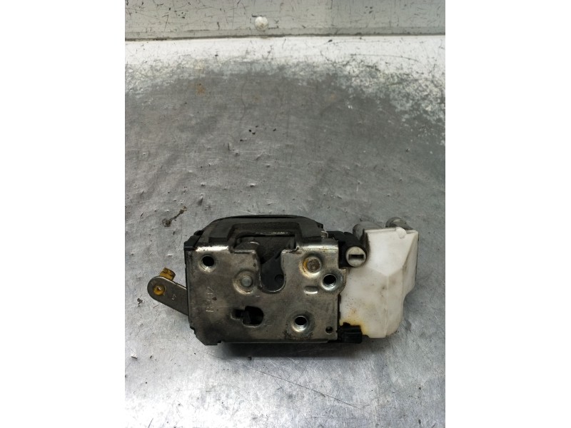 Recambio de motor cierre centralizado trasero izquierdo para alfa romeo 147 (937_) 1.9 jtdm 8v (937.axd1a, 937.axu1a, 937.bxu1a)