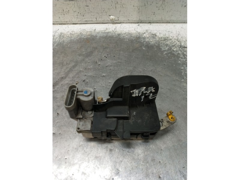 Recambio de motor cierre centralizado trasero izquierdo para alfa romeo 147 (937_) 1.9 jtdm 8v (937.axd1a, 937.axu1a, 937.bxu1a)