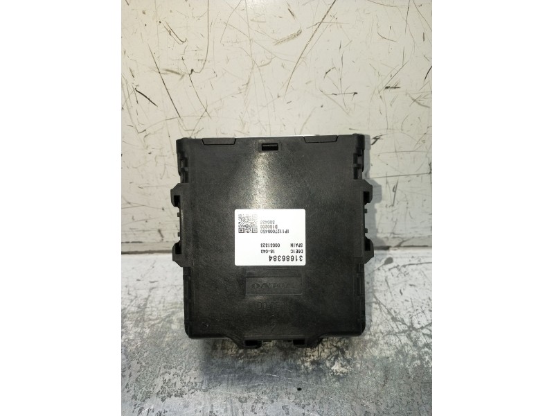 Recambio de modulo electronico para volvo xc40 (536) d4 awd referencia OEM IAM 31686384 1P1127009450 D180206