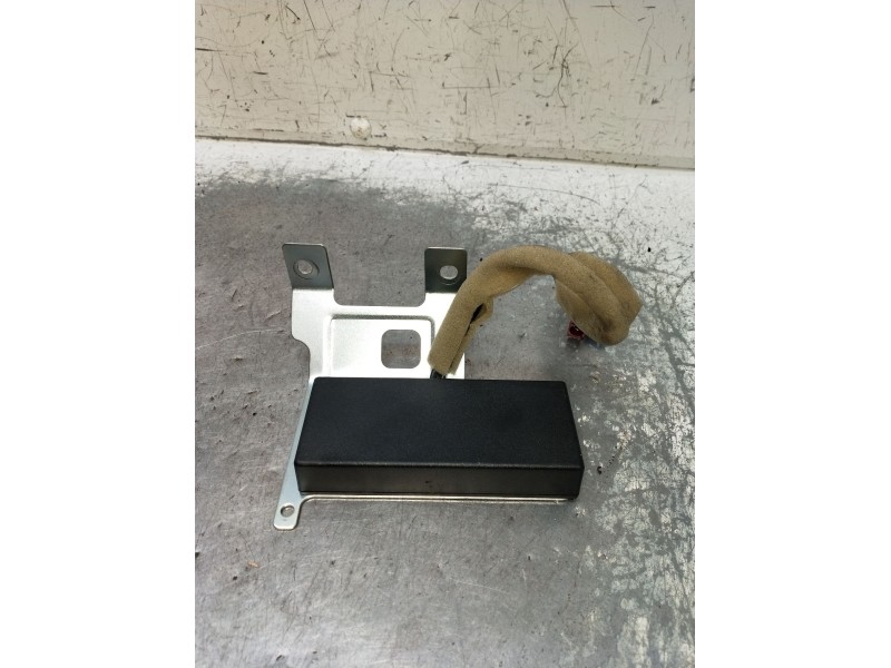 Recambio de modulo electronico para dacia spring ev (b6m1) referencia OEM IAM 282124400R 152028100000 