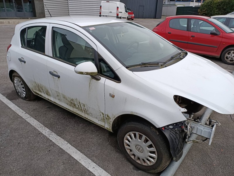 opel corsa d del año 2012
