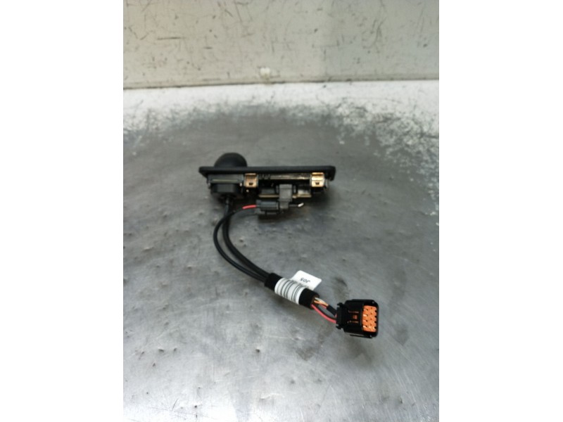 Recambio de modulo electronico para kia ceed business referencia OEM IAM 99240J7050 2112218165 CÁMARA 2022