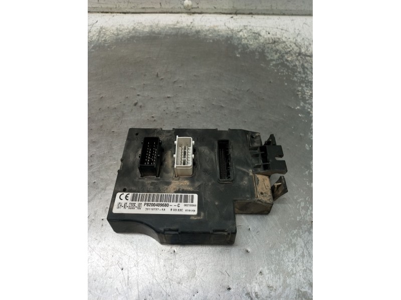 Recambio de modulo electronico para nissan primastar furgoneta (x83) 2.0 dci 90 referencia OEM IAM 281187375A 00219360 P82004096