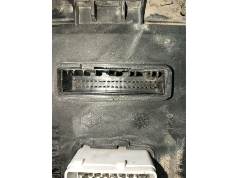 Recambio de modulo electronico para nissan primastar furgoneta (x83) 2.0 dci 90 referencia OEM IAM 281187375A 00219360 P82004096