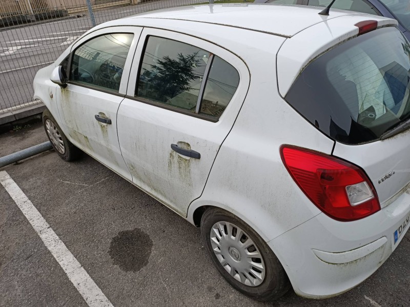 opel corsa d del año 2012