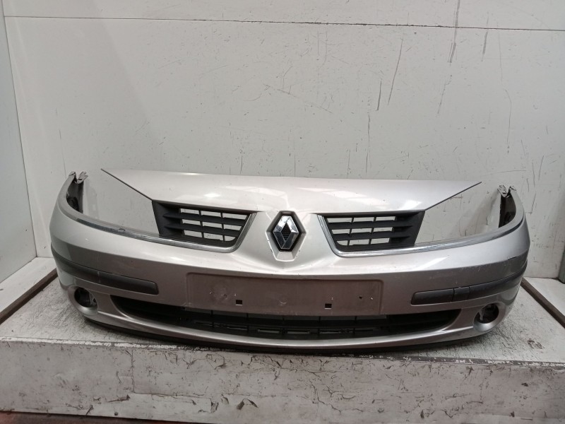 Recambio de paragolpes delantero para renault laguna ii (bg0/1_) 1.9 dci (bg1a, bg1v) referencia OEM IAM   4P