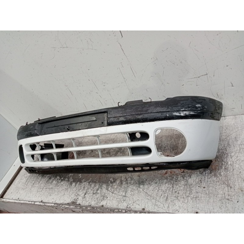 Recambio de paragolpes delantero para renault clio ii (bb_, cb_) 1.2 (bb0a, bb0f, bb10, bb1k, bb28, bb2d, bb2h, cb0a,... referen