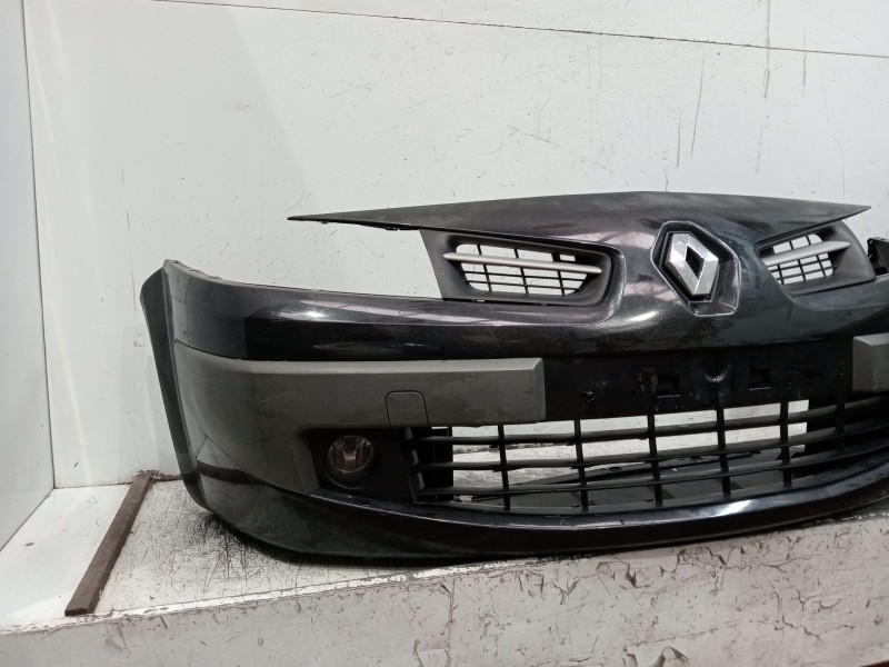 Recambio de paragolpes delantero para renault megane ii station wagon (km0/1_) 1.9 dci referencia OEM IAM   5P