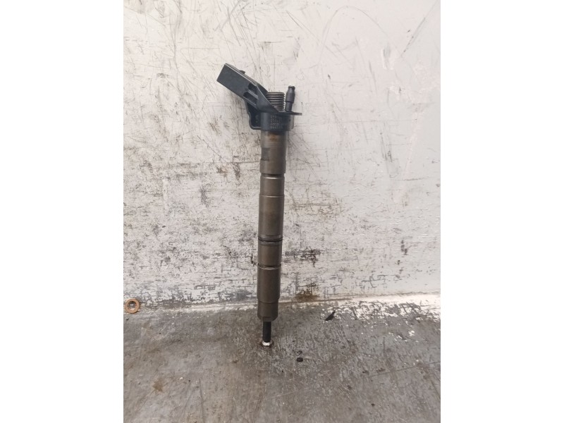 Recambio de inyector para volkswagen touareg (7la) 3.2 v6 24v referencia OEM IAM 059130277AB 0504213242 0445115037 BOSCH