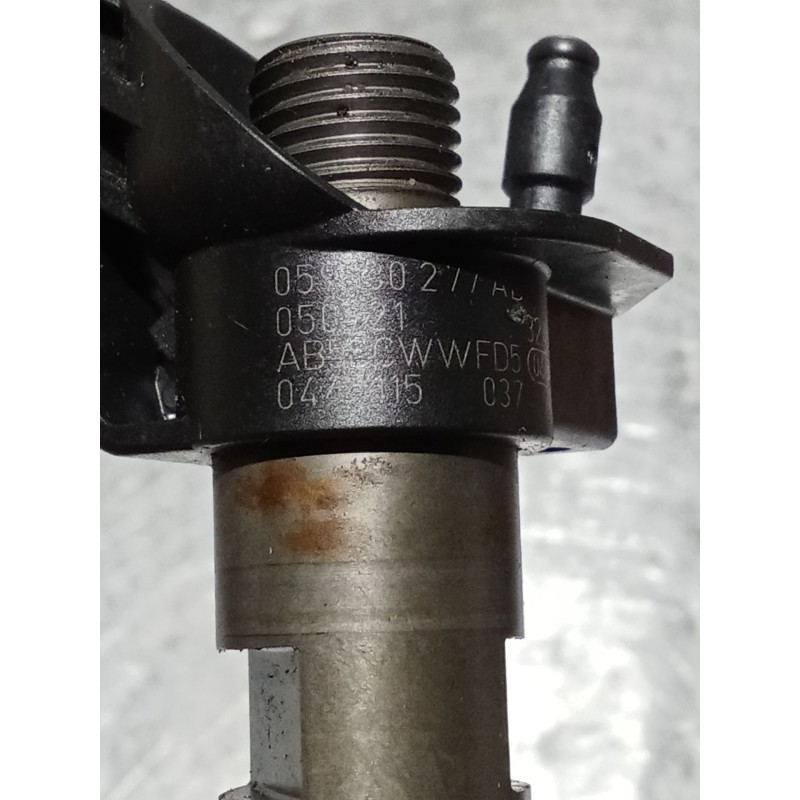 Recambio de inyector para volkswagen touareg (7la) 3.2 v6 24v referencia OEM IAM 059130277AB 0504213242 0445115037 BOSCH