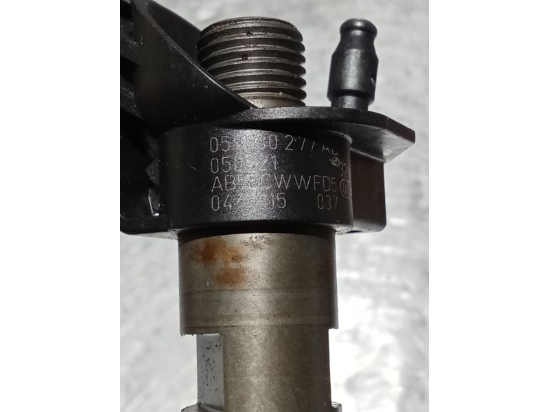 Recambio de inyector para volkswagen touareg (7la) 3.2 v6 24v referencia OEM IAM 059130277AB 0504213242 0445115037 BOSCH