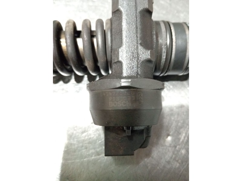 Recambio de inyector para volkswagen touareg (7la, 7l6, 7l7) 5.0 v10 tdi referencia OEM IAM 07Z130073H 0414720220 BOSCH