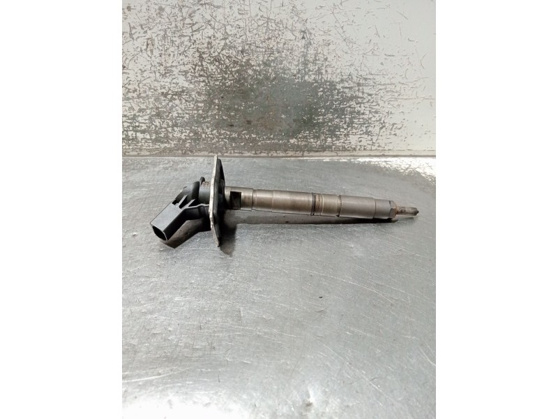 Recambio de inyector para audi a6 c6 (4f2) 3.0 tdi quattro referencia OEM IAM 059130855AX 0986435371 BOSCH