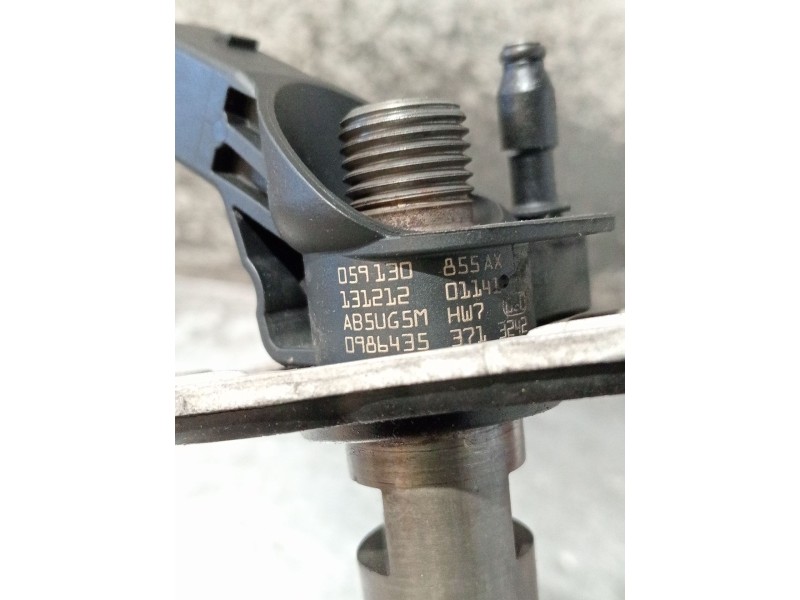 Recambio de inyector para audi a6 c6 (4f2) 3.0 tdi quattro referencia OEM IAM 059130855AX 0986435371 BOSCH