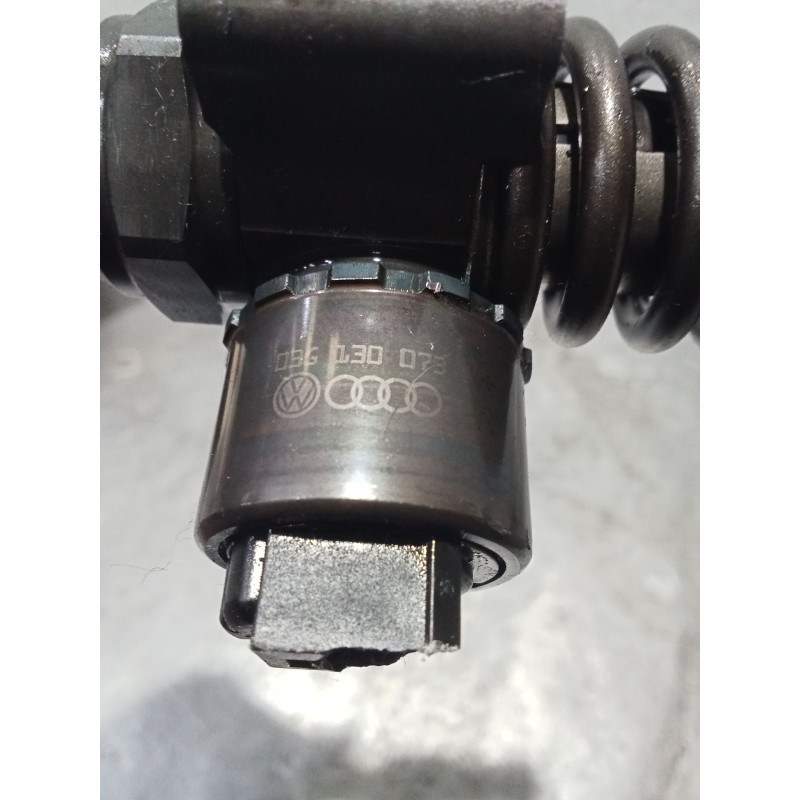Recambio de inyector para audi a4 b7 (8ec) 2.0 tdi 16v referencia OEM IAM 03G130073G 0414720404 BOSCH