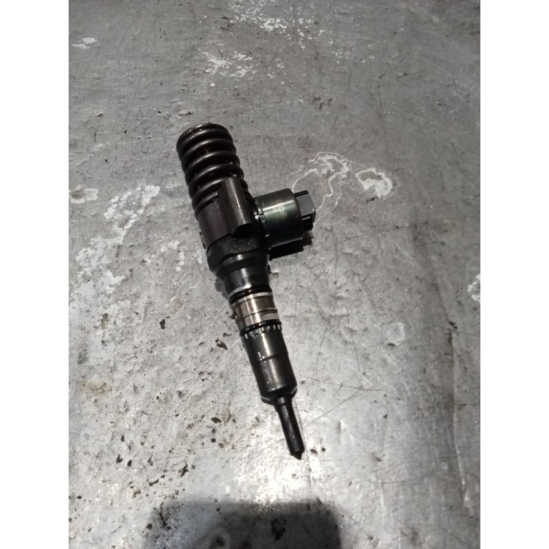 Recambio de inyector para audi a4 b7 (8ec) 2.0 tdi 16v referencia OEM IAM 03G130073G 0414720404 BOSCH