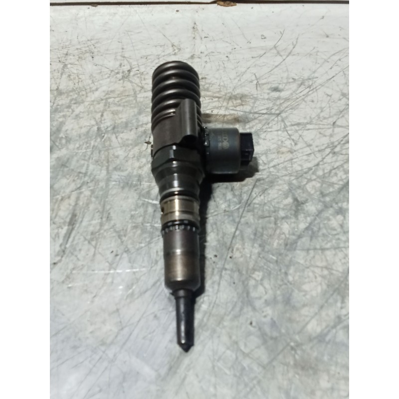Recambio de inyector para audi a4 b7 (8ec) 2.0 tdi 16v referencia OEM IAM 03G130073G 0414720404 BOSCH