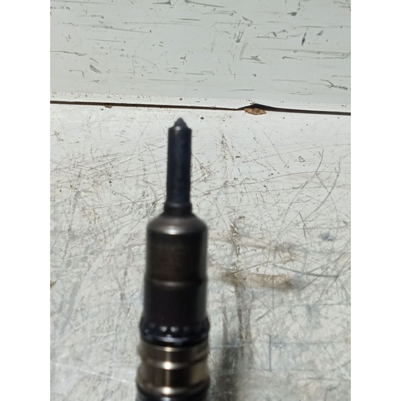 Recambio de inyector para audi a4 b7 (8ec) 2.0 tdi 16v referencia OEM IAM 03G130073G 0414720404 BOSCH