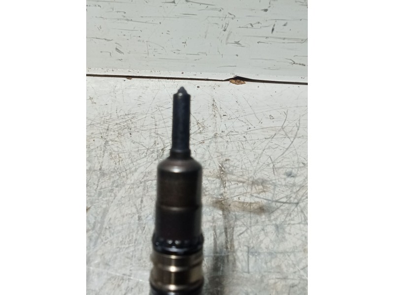 Recambio de inyector para audi a4 b7 (8ec) 2.0 tdi 16v referencia OEM IAM 03G130073G 0414720404 BOSCH