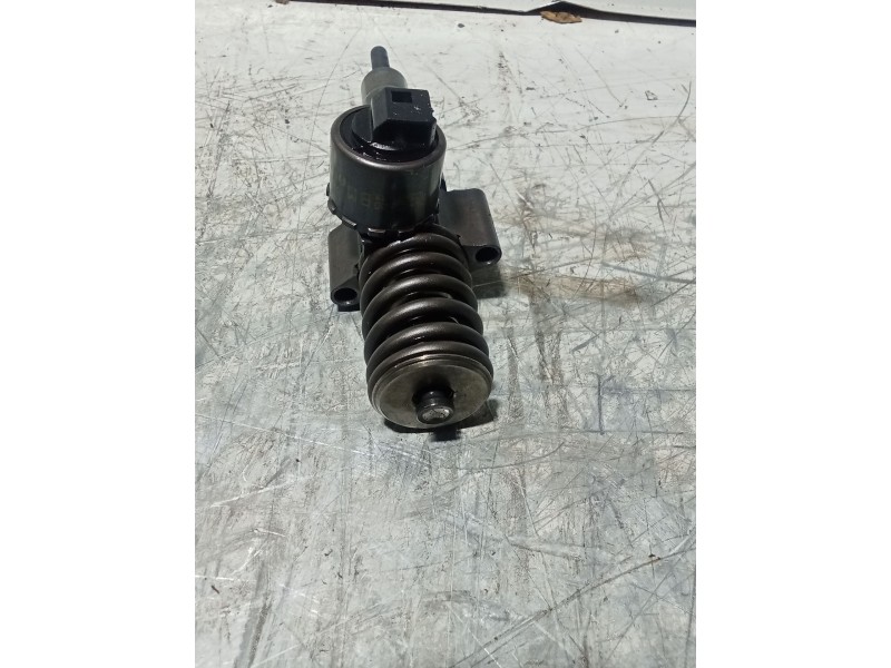 Recambio de inyector para audi a4 b7 (8ec) 2.0 tdi 16v referencia OEM IAM 03G130073G 0414720404 BOSCH