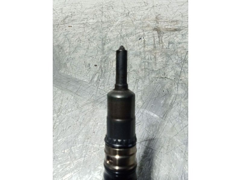 Recambio de inyector para audi a4 b7 (8ec) 2.0 tdi 16v referencia OEM IAM 03G130073G 0414720404 BOSCH