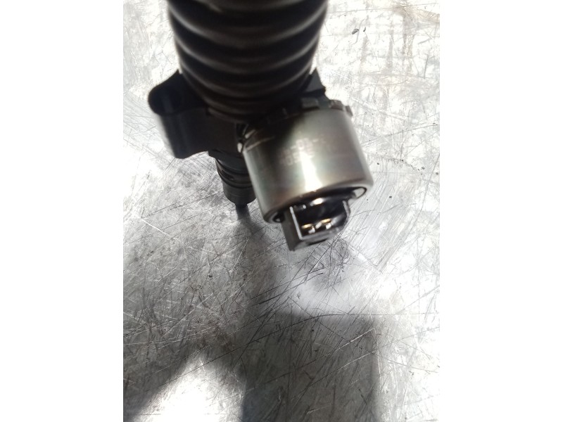 Recambio de inyector para audi a4 b7 (8ec) 2.0 tdi 16v referencia OEM IAM 03G130073G 0414720404 BOSCH