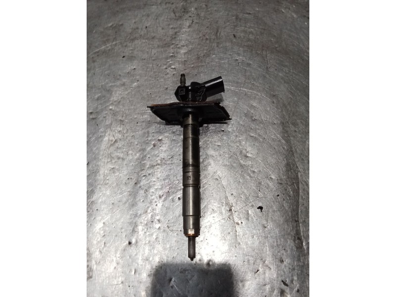 Recambio de inyector para volkswagen passat b6 (3c2) 2.0 tdi 16v referencia OEM IAM 03L130277 0445116030 1171 