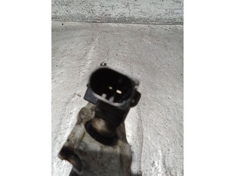 Recambio de inyector para volkswagen passat b6 (3c2) 2.0 tdi 16v referencia OEM IAM 03L130277 0445116030 1172 