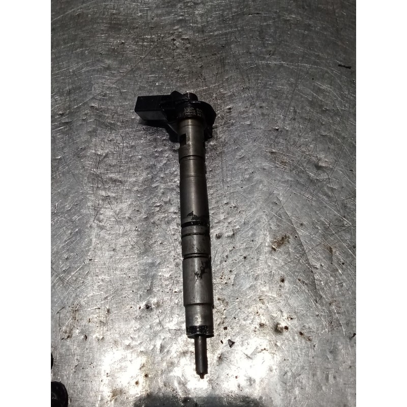 Recambio de inyector para volkswagen passat b6 variant (3c5) 2.0 tdi 16v referencia OEM IAM 13110401284 09864353602181 