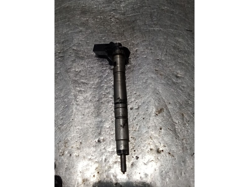 Recambio de inyector para volkswagen passat b6 variant (3c5) 2.0 tdi 16v referencia OEM IAM 13110401284 09864353602181 