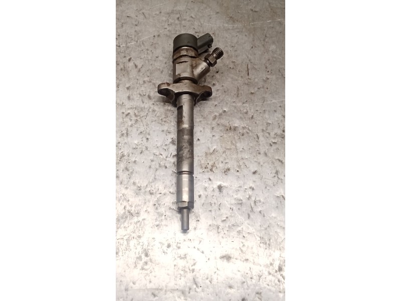 Recambio de inyector para citroën jumpy ii furgoneta 1.6 hdi 90 16v referencia OEM IAM 606680 0445110239 BOSCH