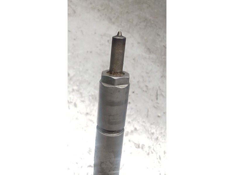 Recambio de inyector para citroën jumpy ii furgoneta 1.6 hdi 90 16v referencia OEM IAM 606680 0445110239 BOSCH