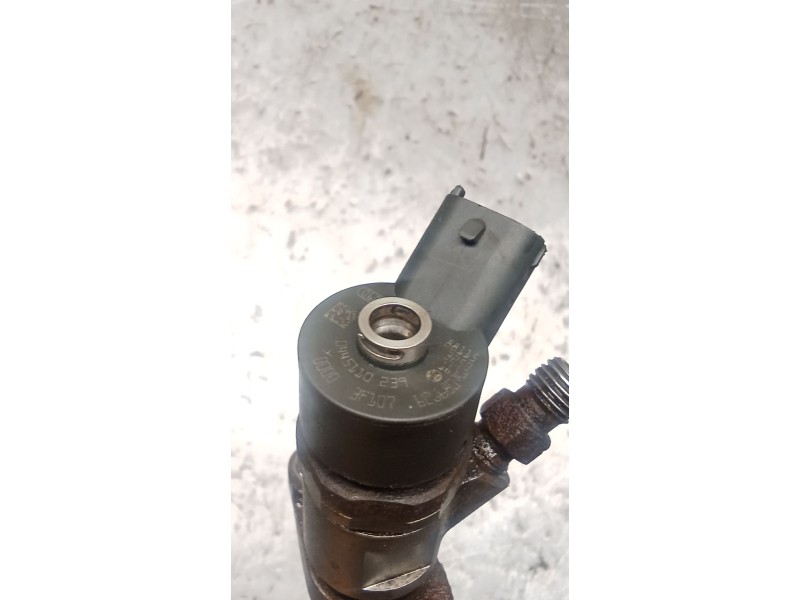Recambio de inyector para citroën jumpy ii furgoneta 1.6 hdi 90 16v referencia OEM IAM 606680 0445110239 BOSCH